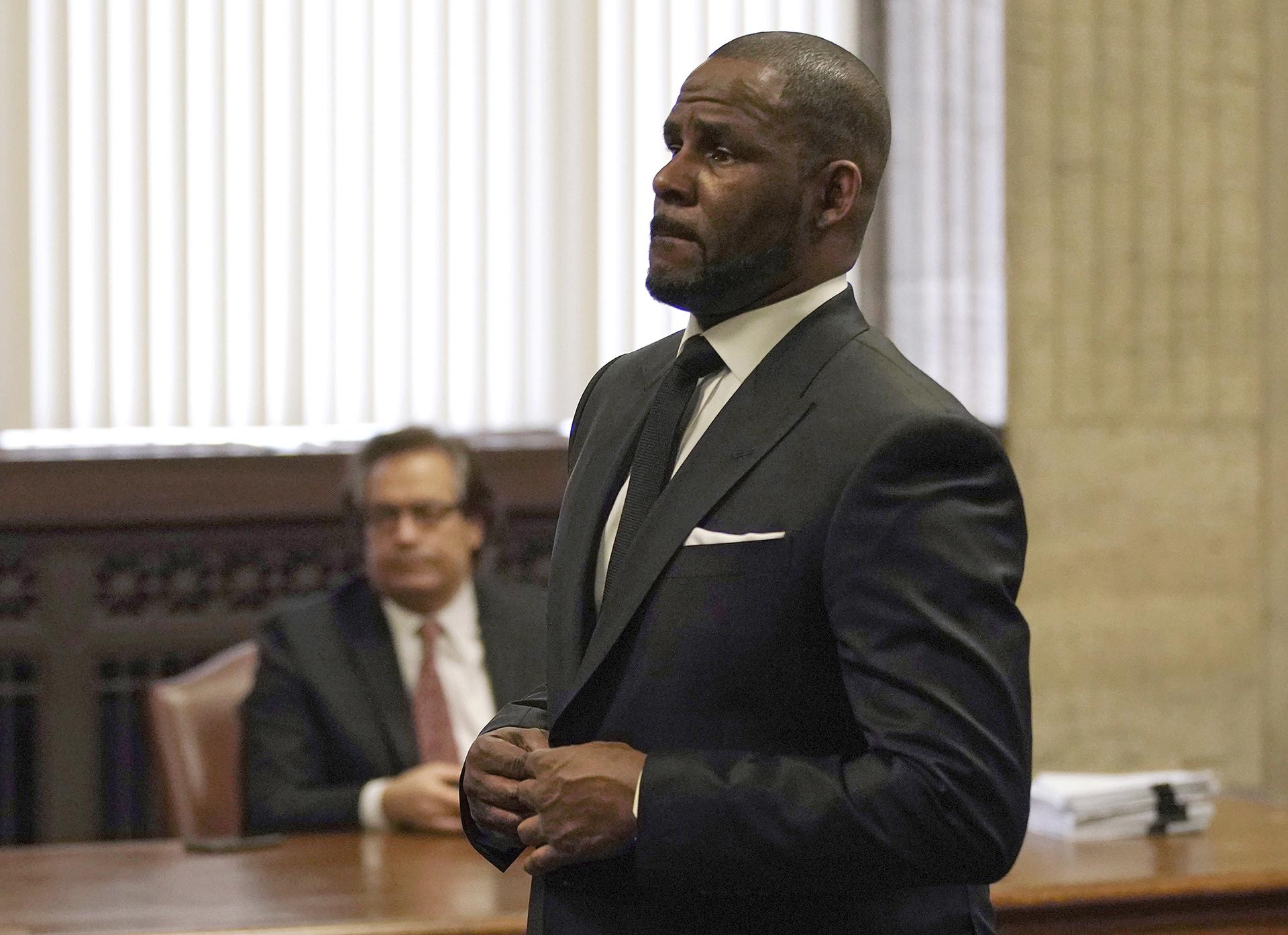 R. Kelly appears for a hearing at the Leighton Criminal Court Building on Friday, March 22, 2019 in Chicago. (E. Jason Wambsgans / Chicago Tribune via AP, Pool)