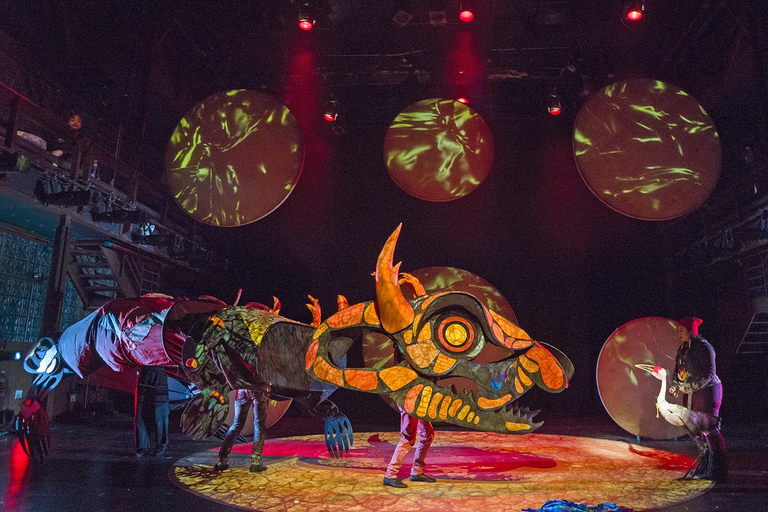 Cast of “Ajijaak on Turtle Island”; An IBEX Puppetry production directed by Ty Defoe and Heather Henson (© 2018 Richard Termine)