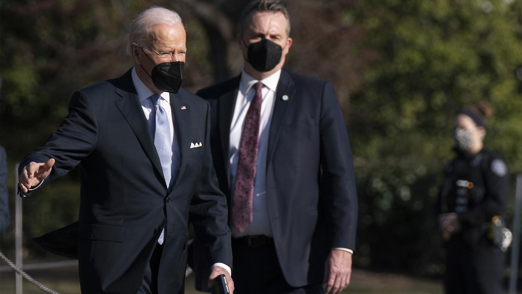President Joe Biden walks to board Marine One on the South Lawn of the White House, Friday, Feb. 11, 2022, in Washington to travel to Camp David, Md. (AP Photo / Manuel Balce Ceneta)