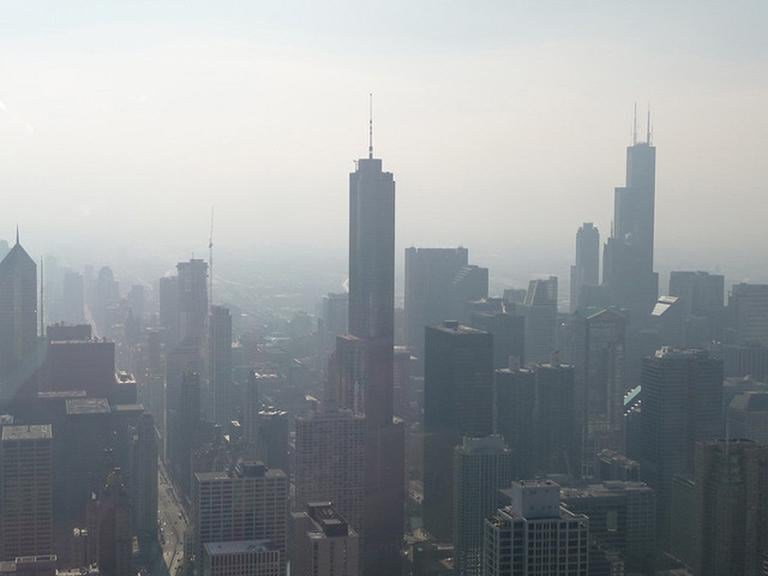 A smog-filled day in Chicago in 2009. (Owen Clay / Flickr)