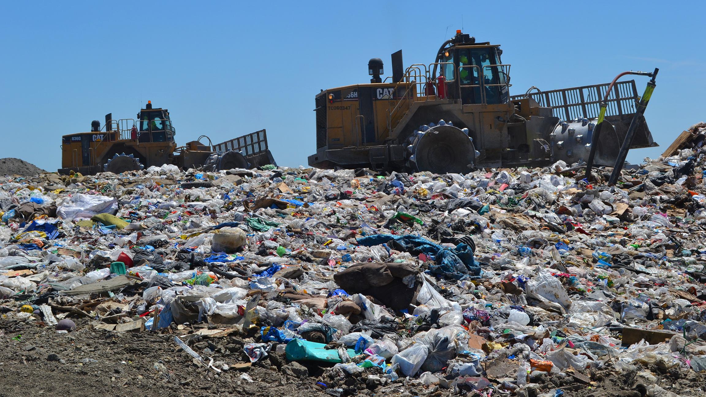 A landfill in Livingston County. Landfills account for nearly 20 percent of national emissions of methane, a greenhouse gas more harmful than carbon dioxide. (Chicago Tonight file photo)