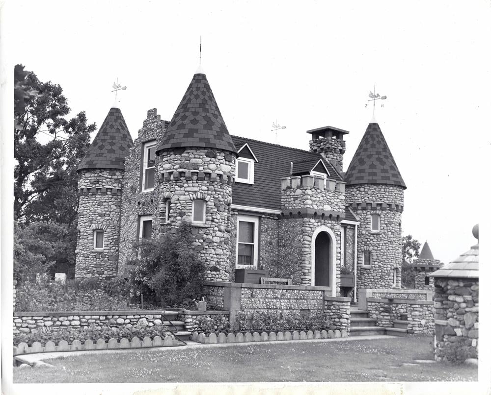 Bettendorf Castle in Fox River Grove