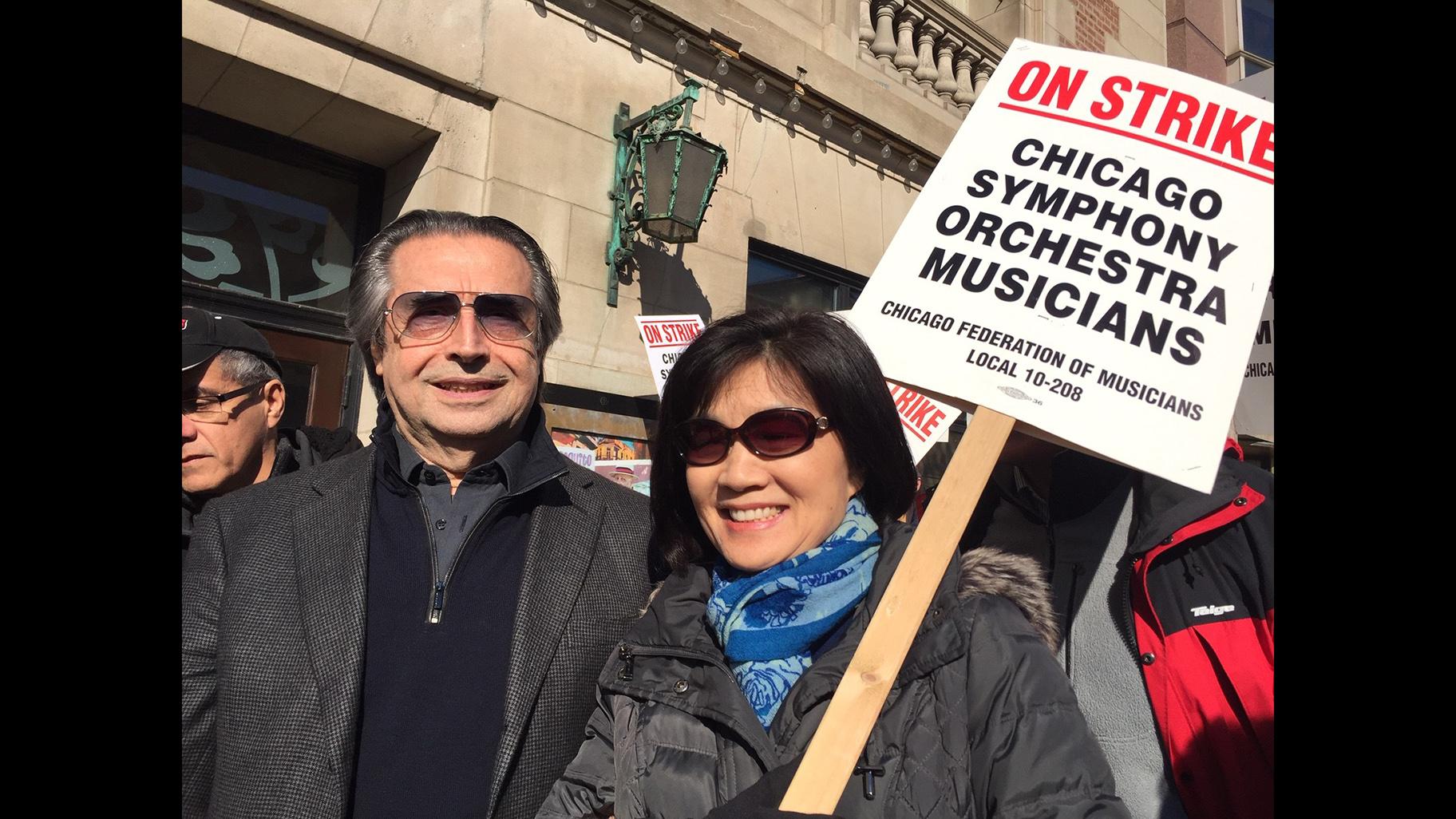 Conductor Riccardo Muti joins striking Chicago Symphony Orchestra musicians Tuesday, March 12, 2019. (Eddie Arruza / WTTW News)
