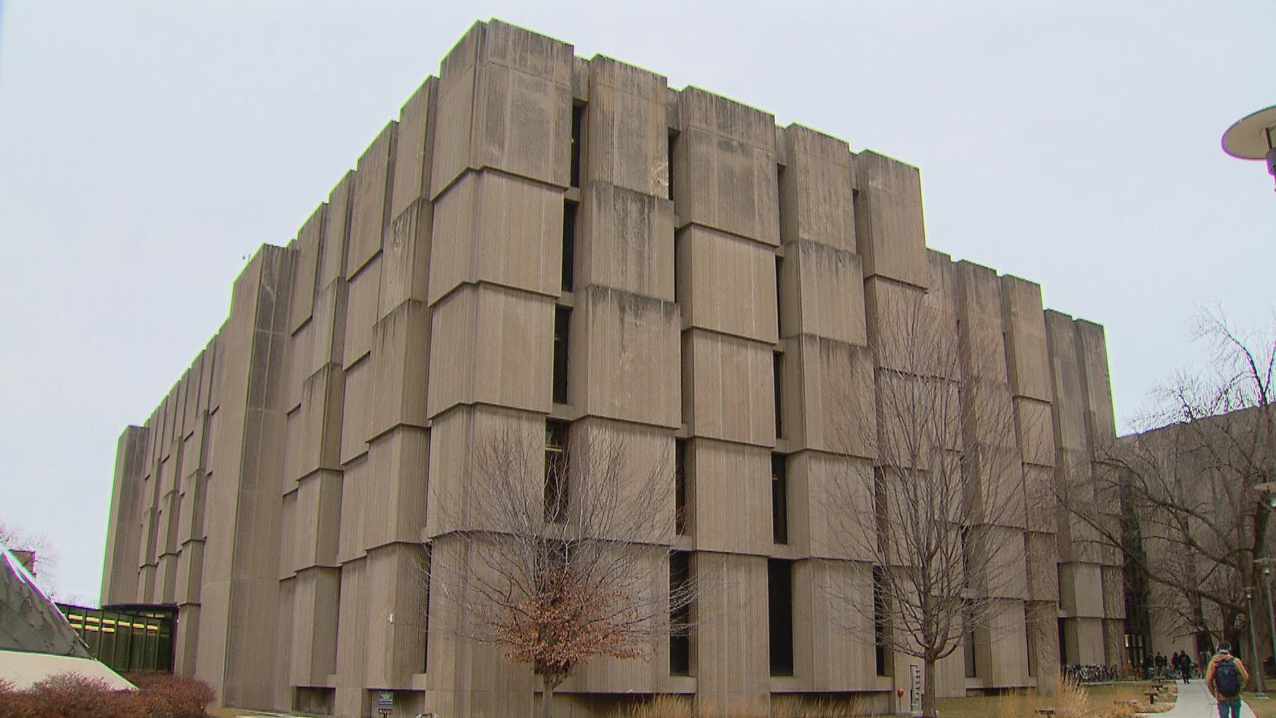 Regenstein Library at the University of Chicago (WTTW News)