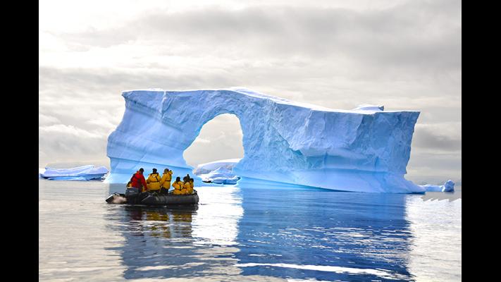 The Antarctic Peninsula (Courtesy Shedd Aquarium)