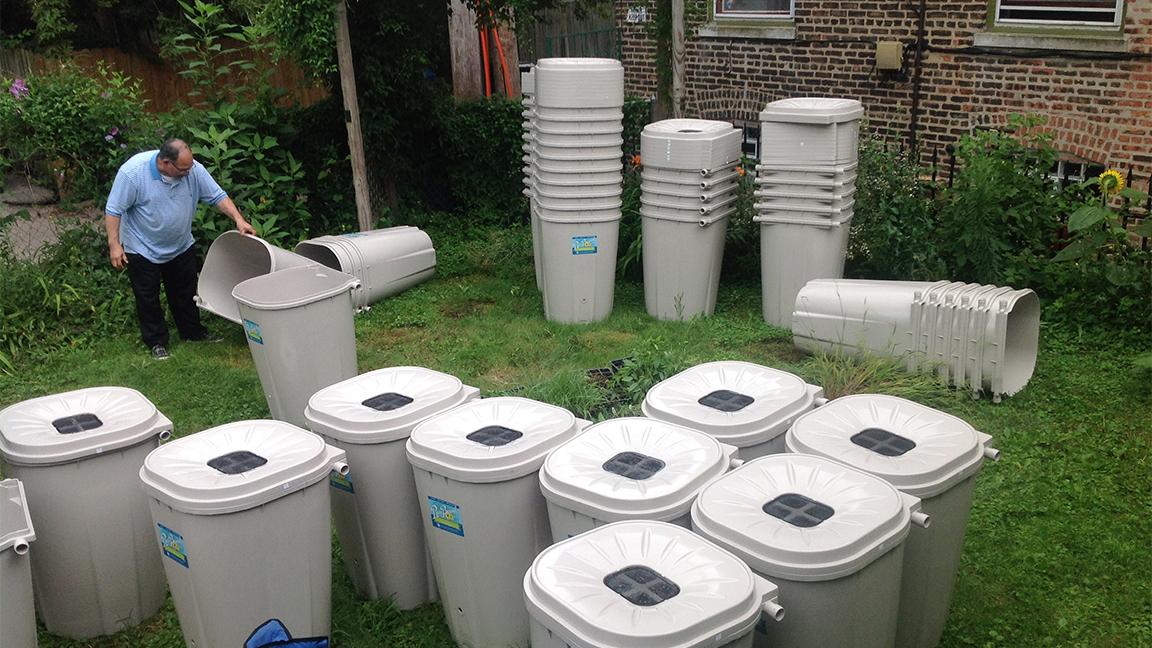 On Saturday, two South Side churches give away the final group of rain barrels. (Ramont Bell)