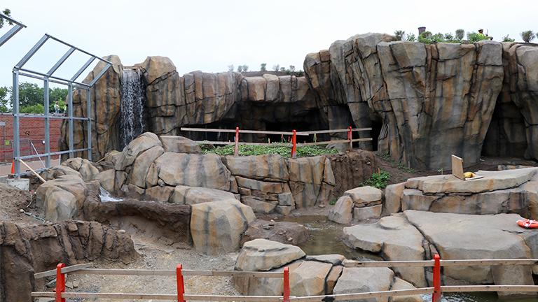 The Lincoln Park Zoo's new polar bear exhibit, which is still under construction, includes a quarter-acre of outdoor and indoor space. (Evan Garcia)