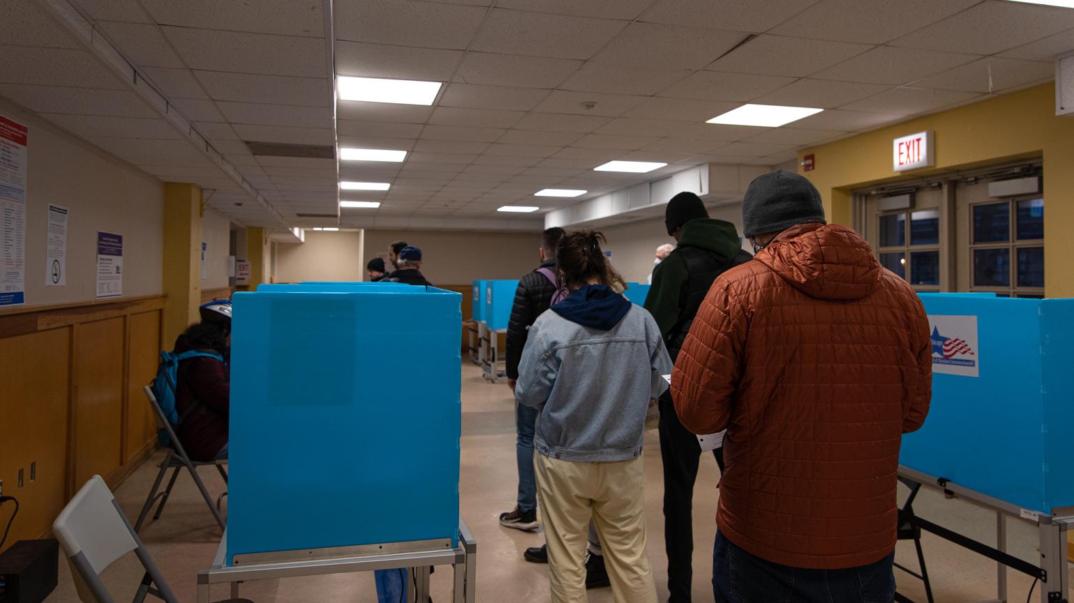 Chicago voters line up at a polling place on Feb. 28, 2023. (WTTW News)