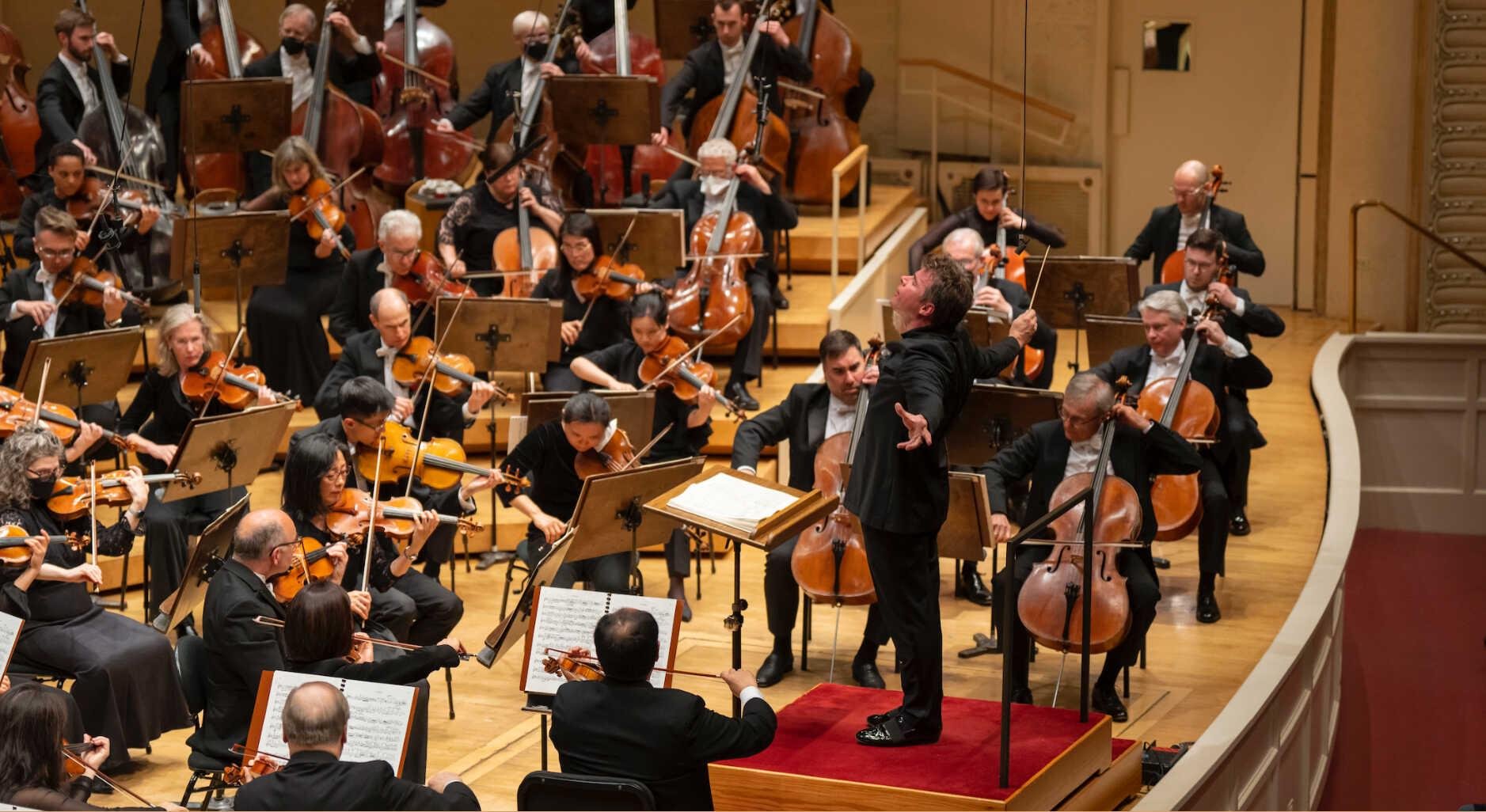 Guest conductor Jakub Hrůša leads the Chicago Symphony Orchestra in a performance of Mahler’s Symphony No. 9. (Todd Rosenberg)