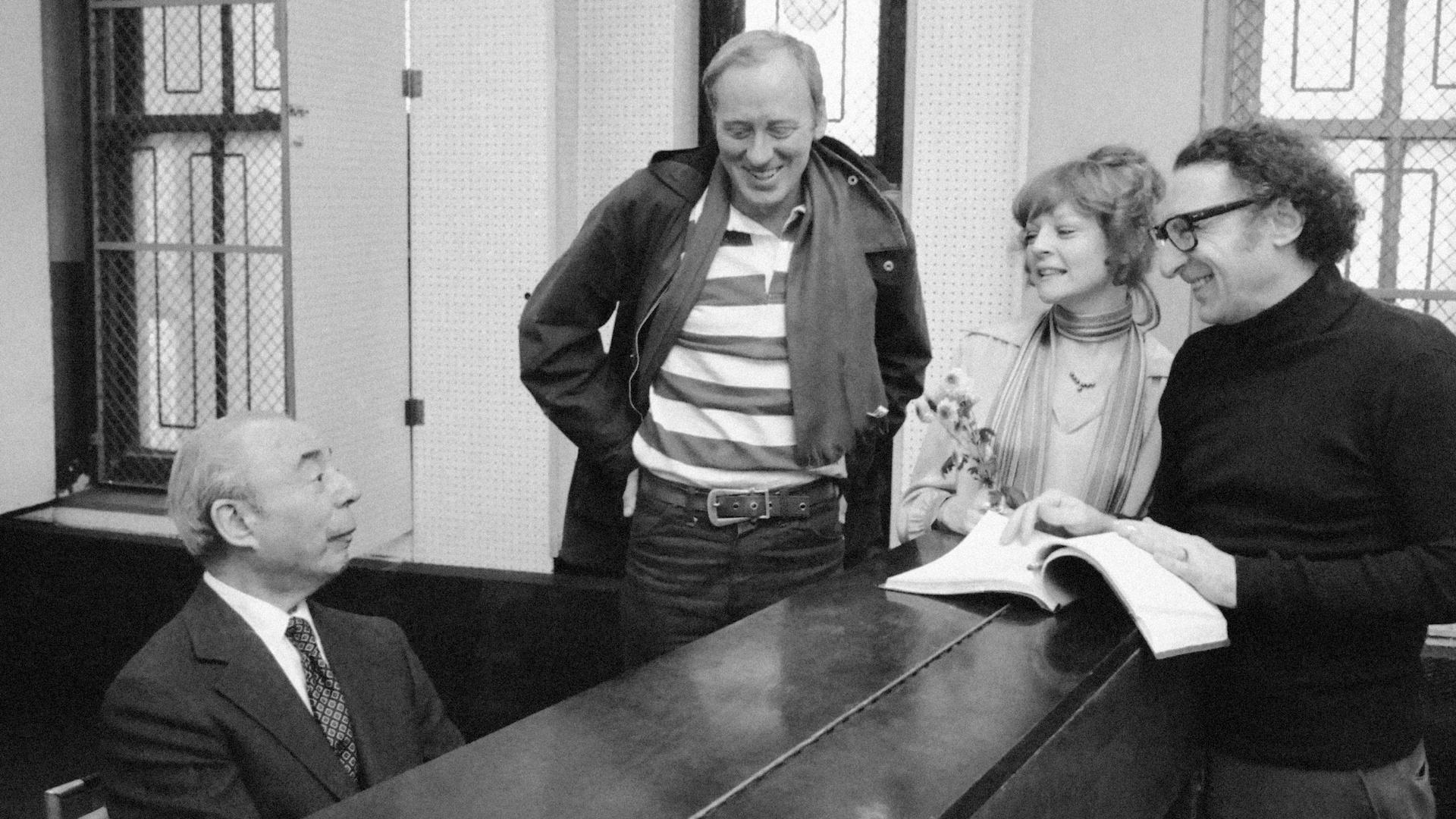 Composer Richard Rodgers, left, appears with cast members of "REX" Nicol Williamson, center, and Penny Fuller, as lyricist Sheldon Harnick, right, looks on in New York on Jan. 19, 1976. (AP Photo/Marty Lederhandler, File)