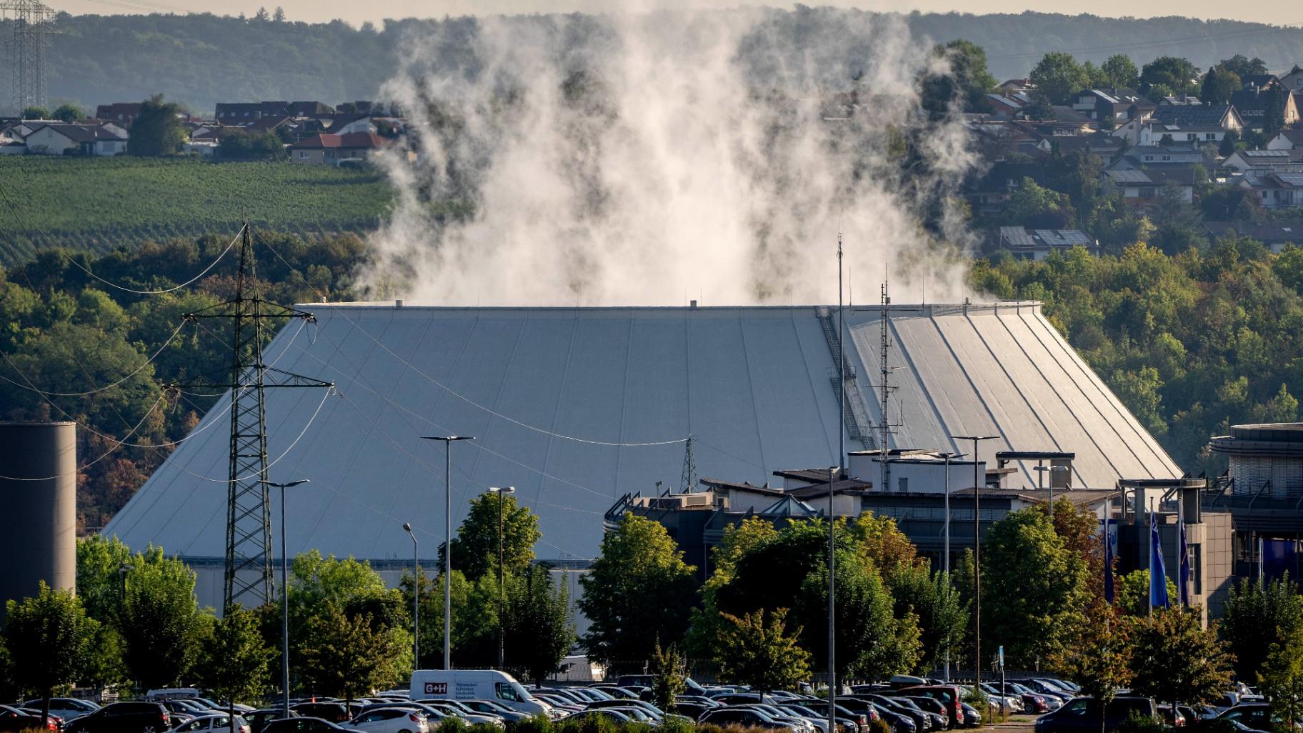 Smoke rises from the nuclear power plant of Nerckarwestheim in Neckarwestheim, Germany, on Aug. 22, 2022. (AP Photo / Michael Probst, File)