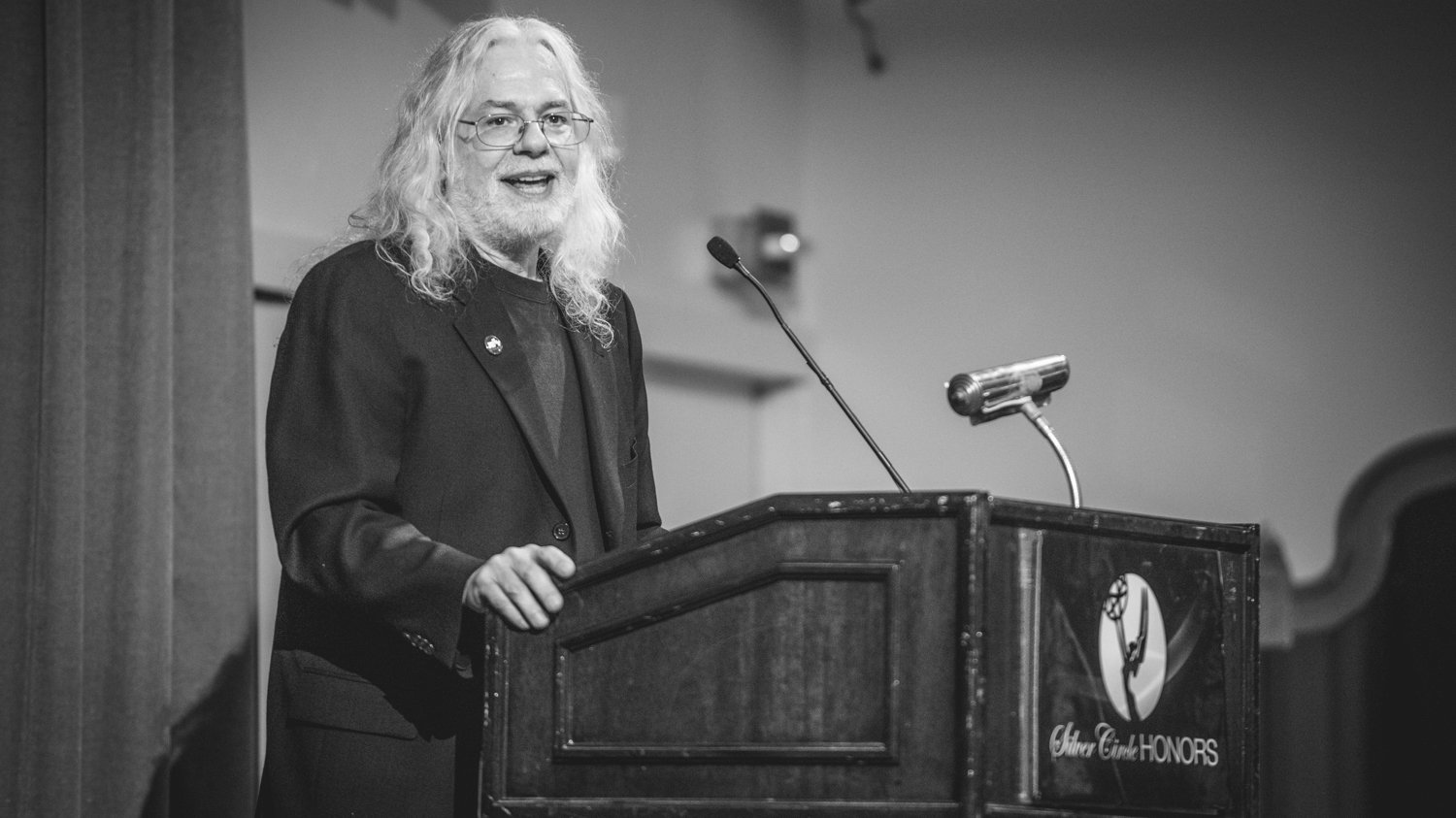 Bryant receiving the Silver Circle award in 2014. (Bill Whitmire)