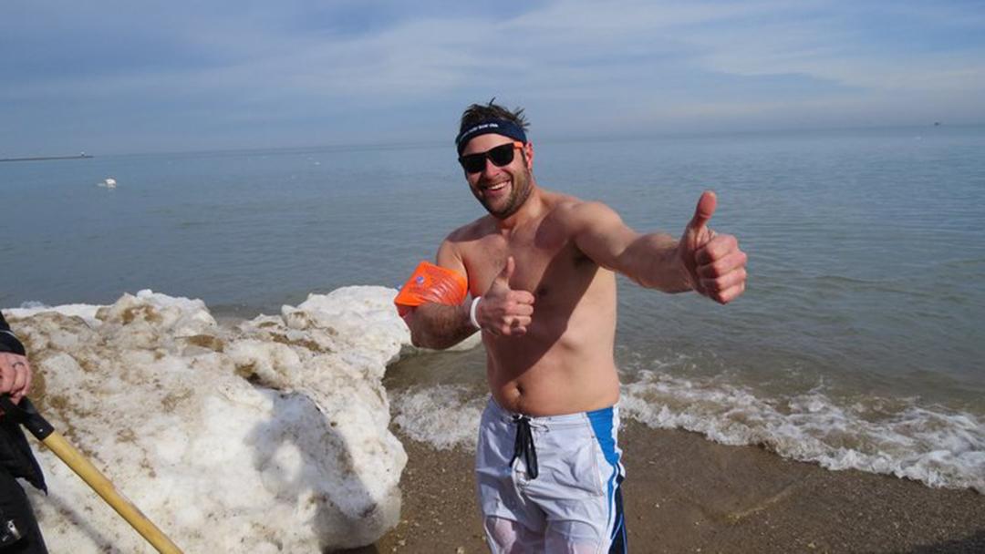Last year’s plunge saw mild temperatures and plenty of sun. (Courtesy of the Lakeview Polar Bear Club)