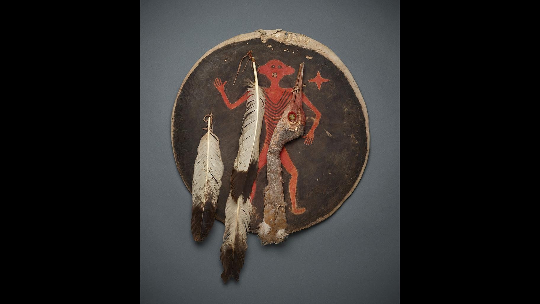 A war shield owned by Chíischipaaliash, or Wraps His Tail (John Weinstein / Field Museum)