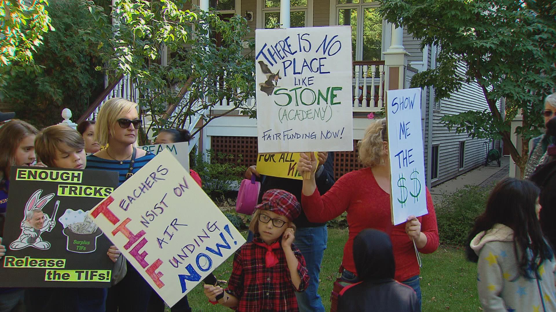 The group Parents 4 Teachers held a demonstration Monday morning in the Ravenswood neighborhood of Mayor Rahm Emanuel, calling on him to divert TIF funds to stabilize Chicago Public Schools funding.