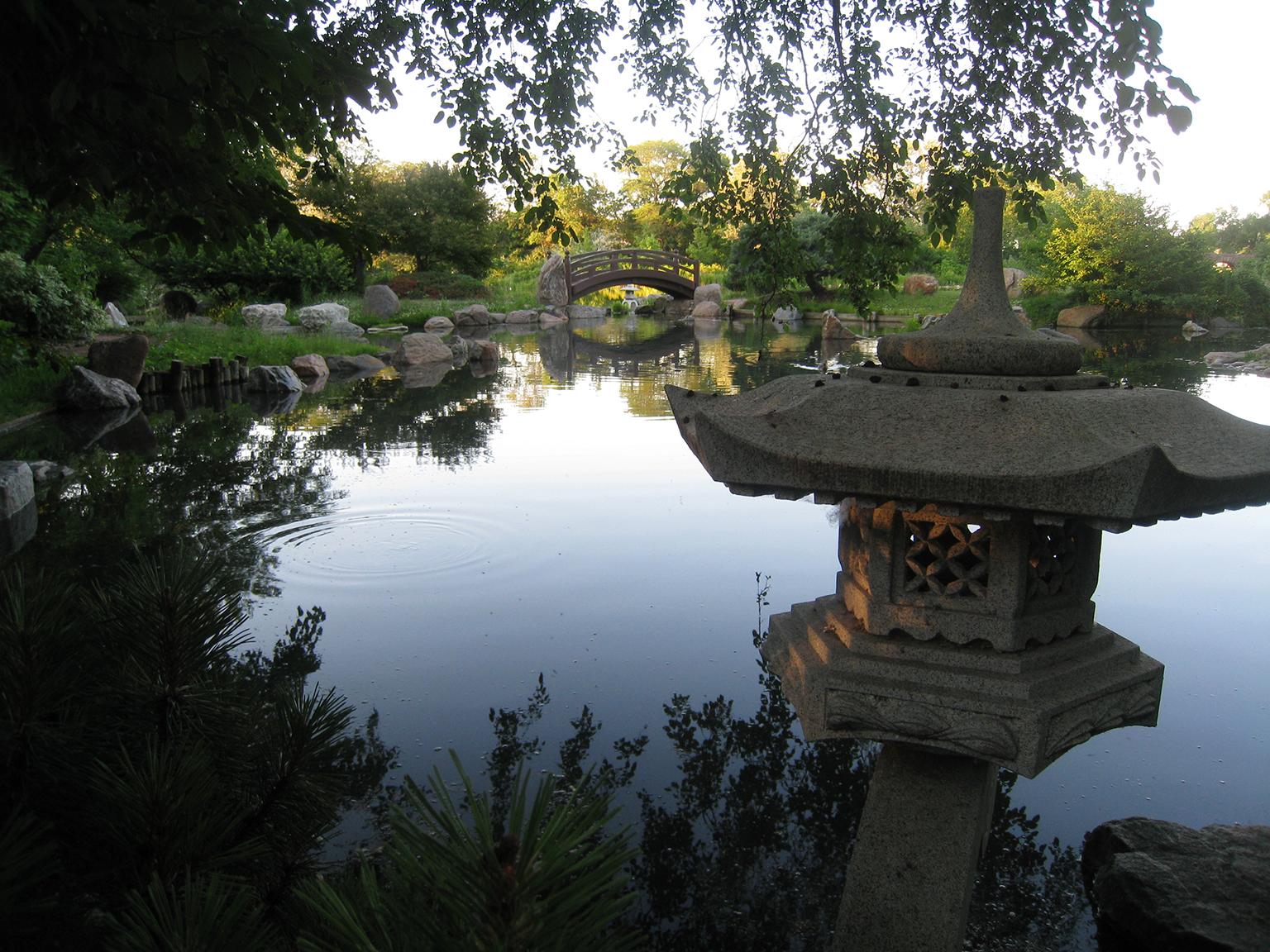 The Garden of the Phoenix in Jackson Park (Urbanrules / Wikimedia Commons)