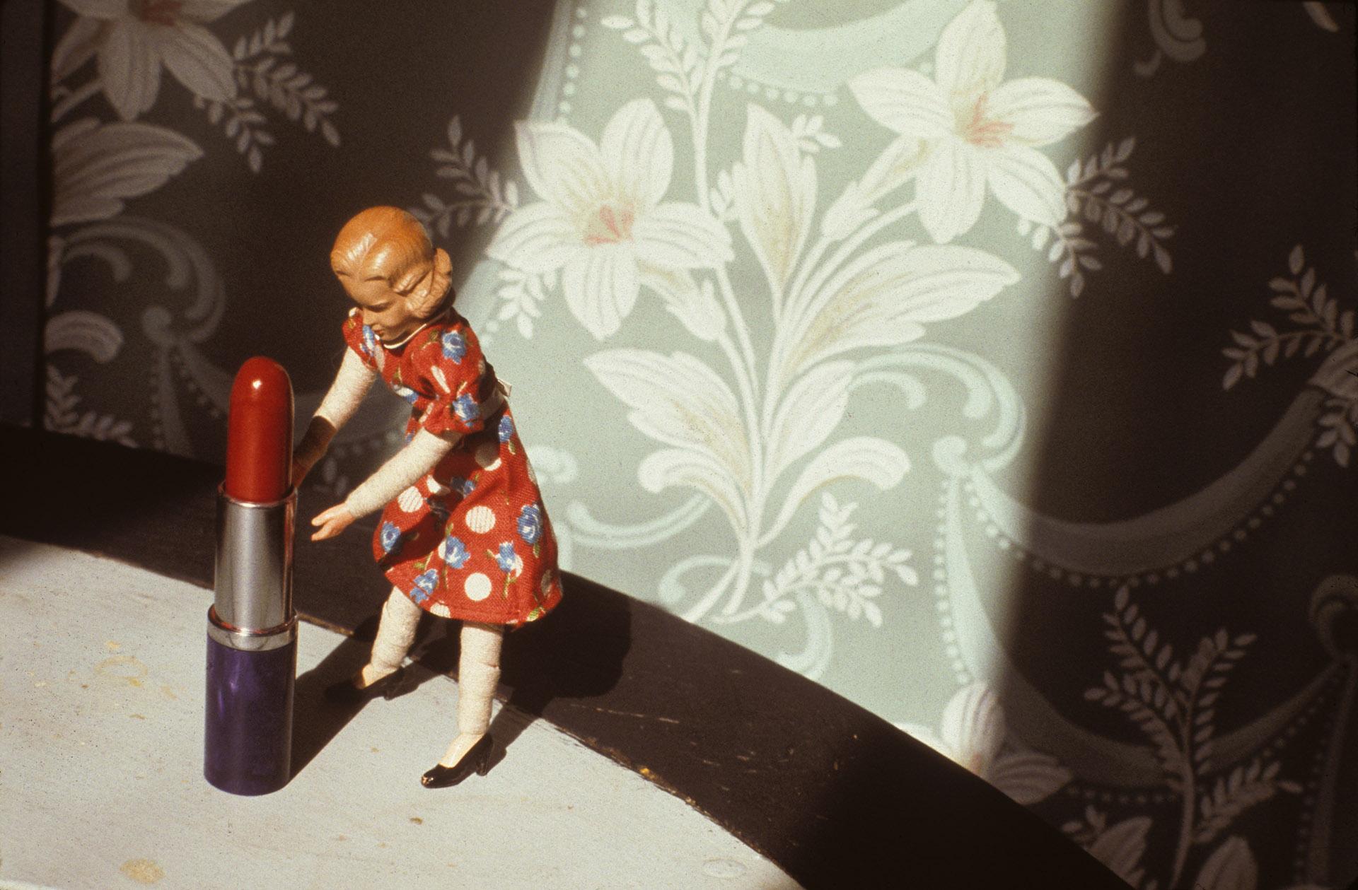 Laurie Simmons, Pushing Lipstick (Spotlight), 1979. Photo: © Laurie Simmons, courtesy of the artist and Salon 94.