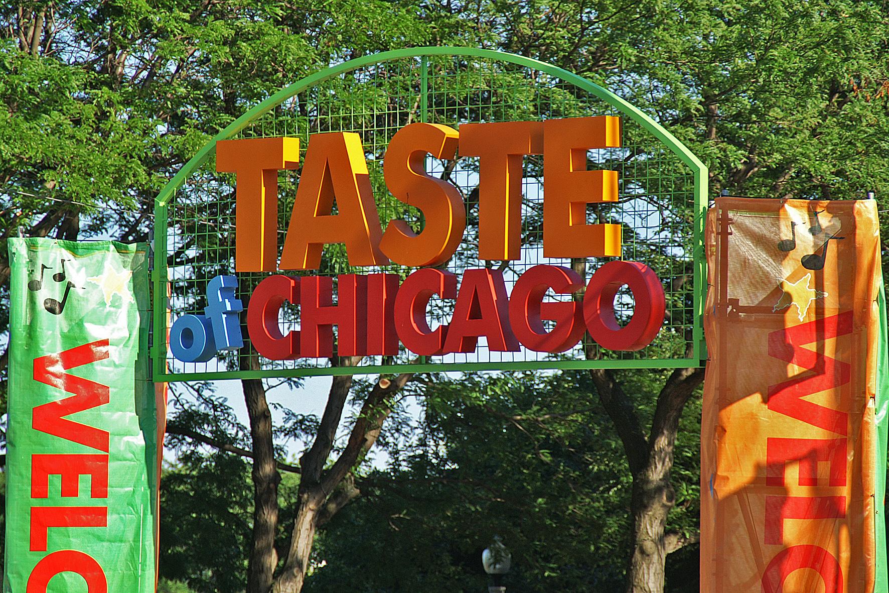 The Taste of Chicago may be the granddaddy of local food fests, but it was not the city’s first. (Peter F. / Flickr)