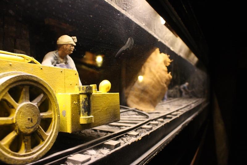 Detail of the Museum of Science and Industry's coal mine exhibit. (Chloe Riley)