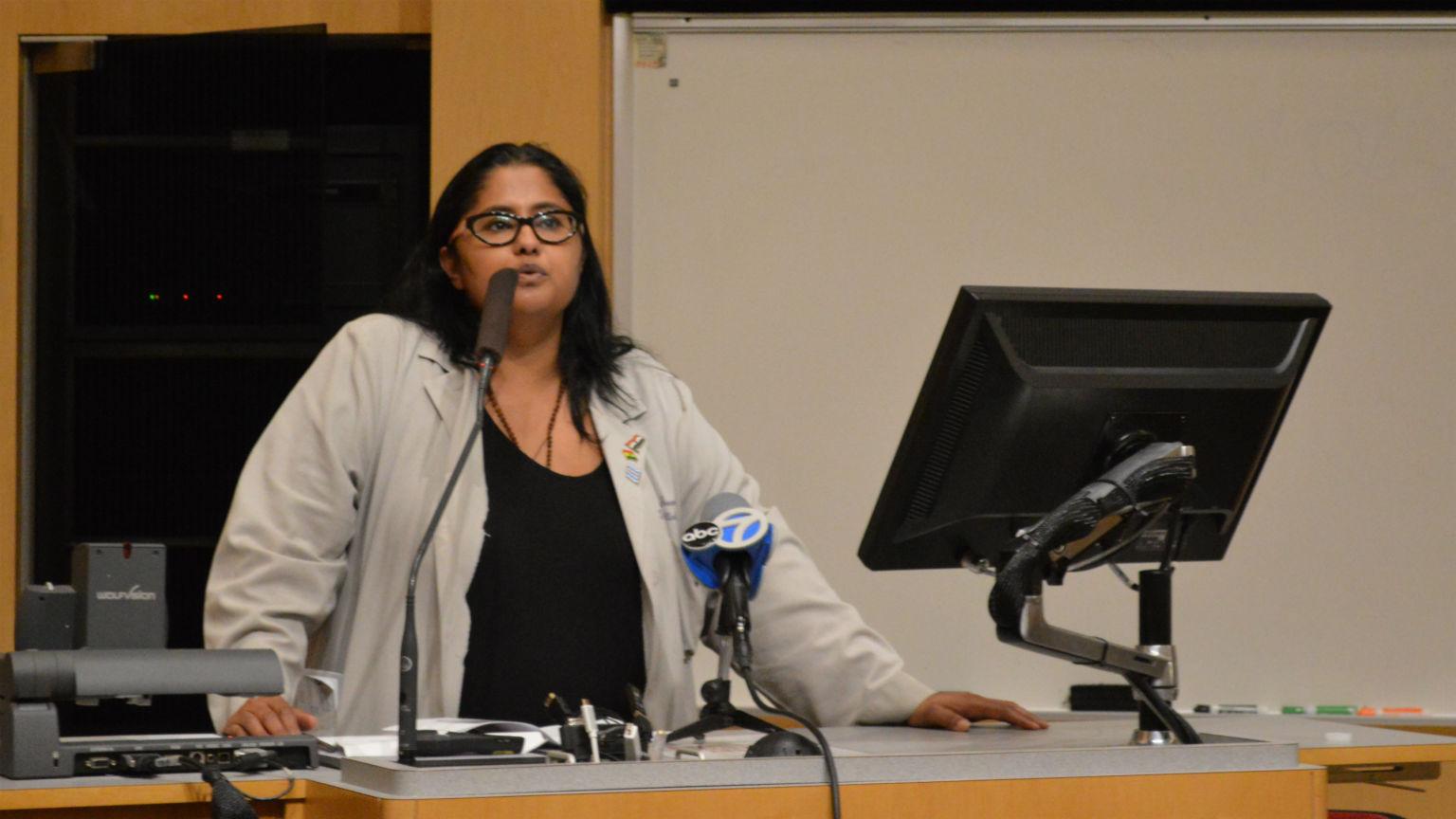 Dr. Mamta Swaroop talks Monday, Sept. 17, 2018 about her work teaching community members how to treat gunshot victims. (Kristen Thometz / Chicago Tonight)