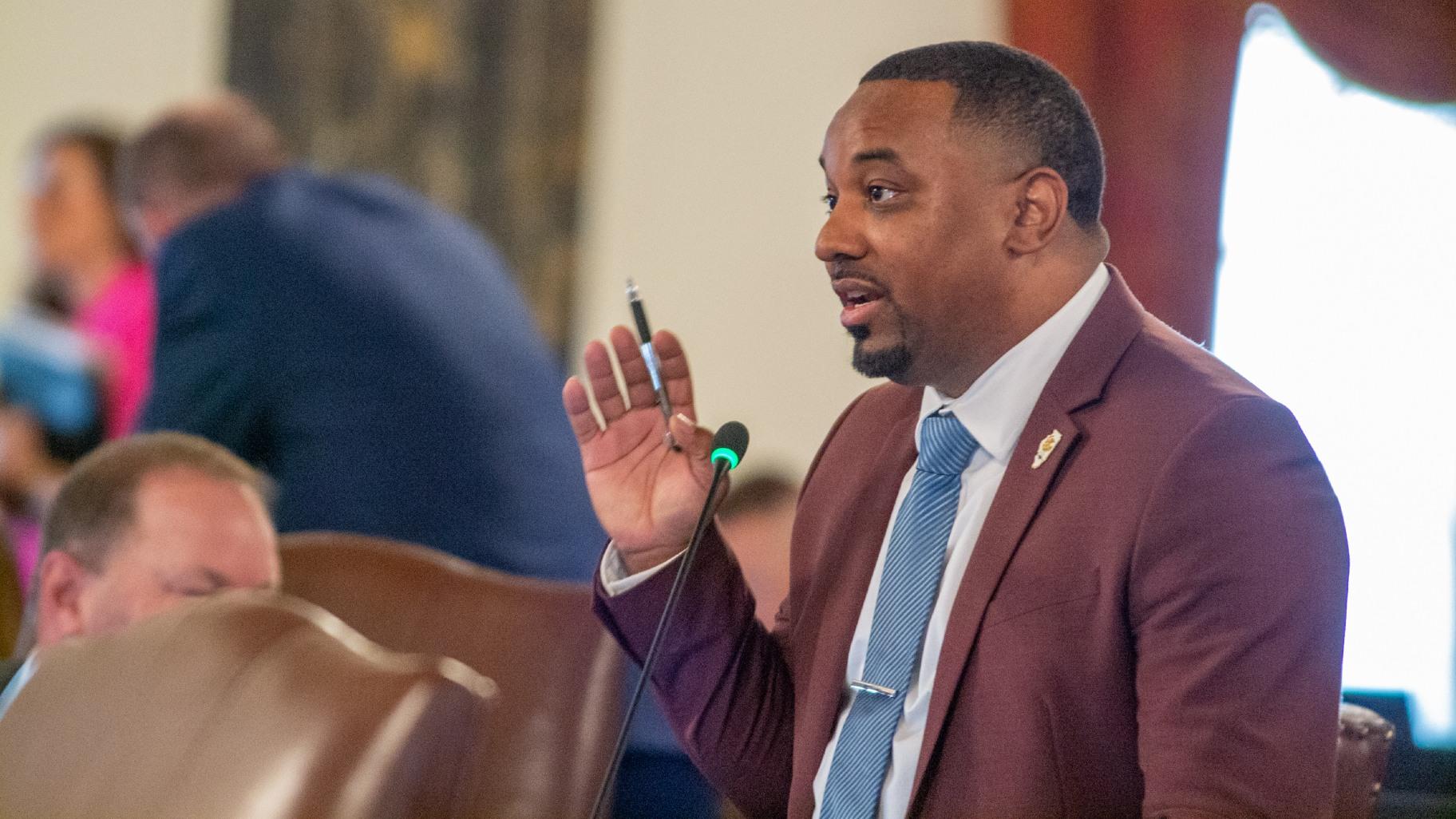 State Sen. Willie Preston, D-Chicago, is pictured on the floor of the Illinois Senate last year. He advanced a measure through the Senate on bipartisan lines that would ban four widely used food additives. (Jerry Nowicki / Capitol News Illinois)